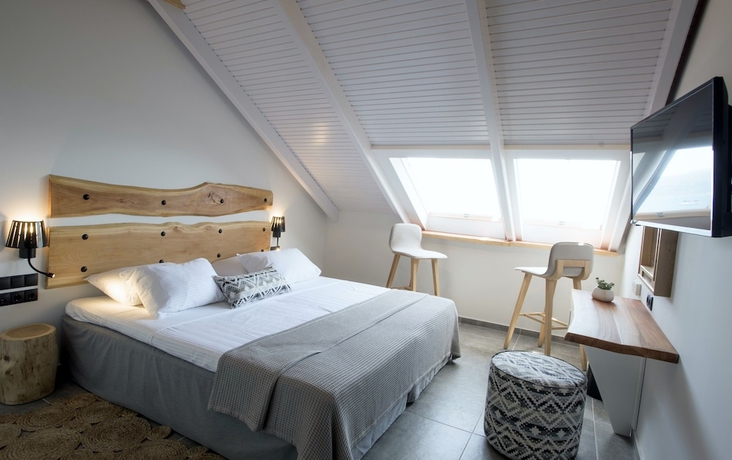 Imagen de la habitación del Hotel Zoe Seaside Resort. Foto 12