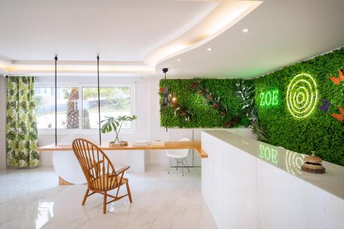 Imagen general del Hotel Zoe, Trypiti Beach Resort. Foto 3