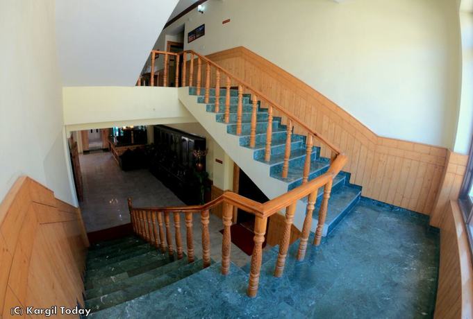 Imagen de los interiores del Hotel Zojila Residency. Foto 14