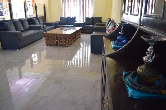 Imagen de los interiores del Hotel Zojila Residency. Foto 15