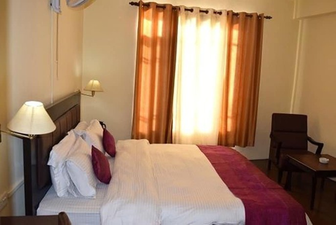 Imagen de la habitación del Hotel Zojila Residency. Foto 10