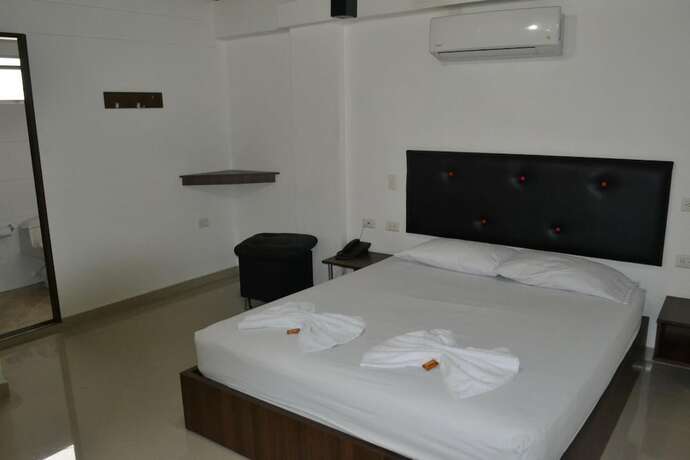 Imagen de la habitación del Hotel Zona Blanca. Foto 2