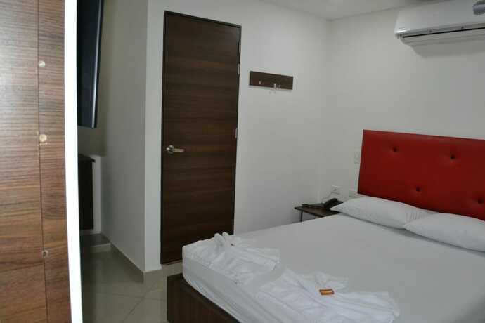 Imagen de la habitación del Hotel Zona Blanca. Foto 14