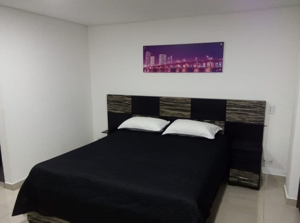 Imagen de la habitación del Hotel Zona Blanca. Foto 20