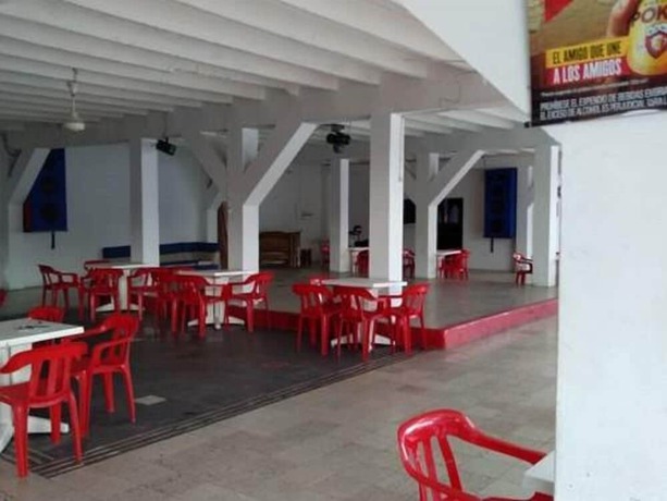 Imagen del bar/restaurante del Hotel Zona Tropical. Foto 4