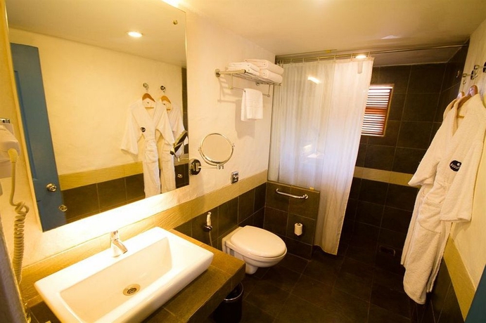 Imagen de la habitación del Hotel Zone Connect By The Park Goa Calangute. Foto 3