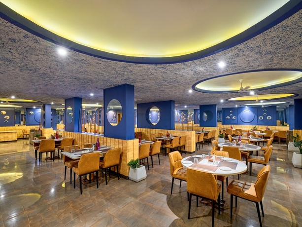 Imagen del bar/restaurante del Hotel Zone Connect by The Park Indore. Foto 7