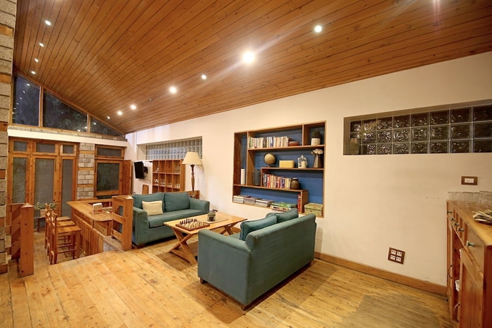 Imagen general del Hotel Zone Connect by the Park Manali. Foto 1