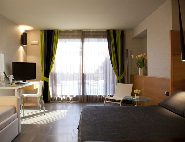 Imagen de los interiores del Hotel Zone. Foto 7