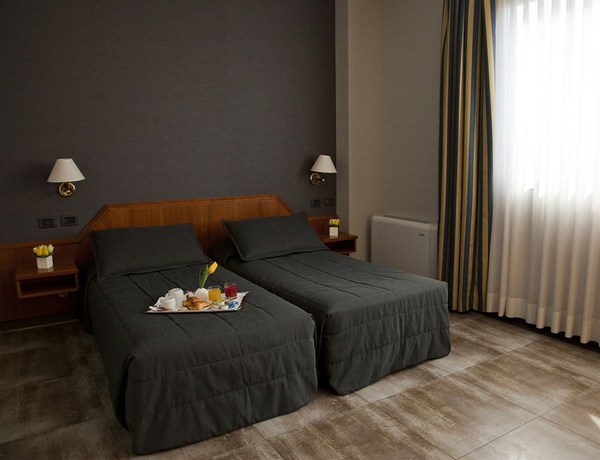 Imagen de la habitación del Hotel Zone. Foto 4