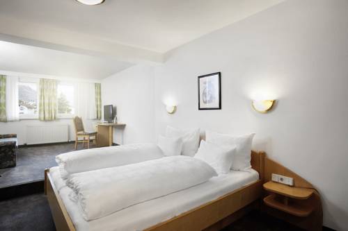 Imagen de la habitación del Hotel Zontaja. Foto 4