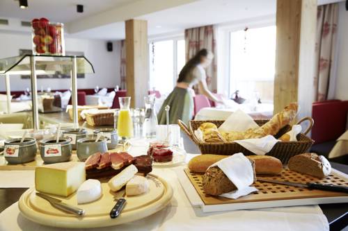 Imagen de la habitación del Hotel Zontaja. Foto 13