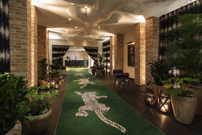 Imagen de los interiores del Hotel Zoo Berlin. Foto 10