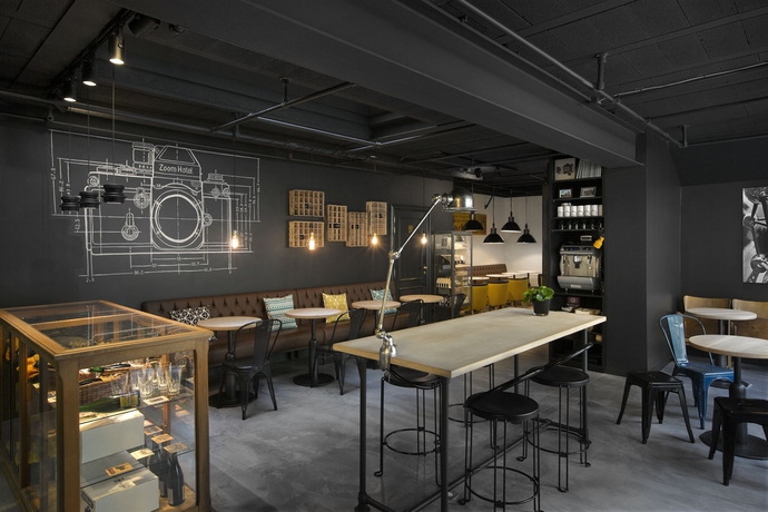 Imagen del bar/restaurante del Hotel Zoom. Foto 2