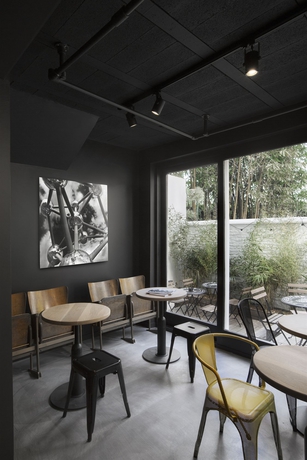 Imagen del bar/restaurante del Hotel Zoom. Foto 3