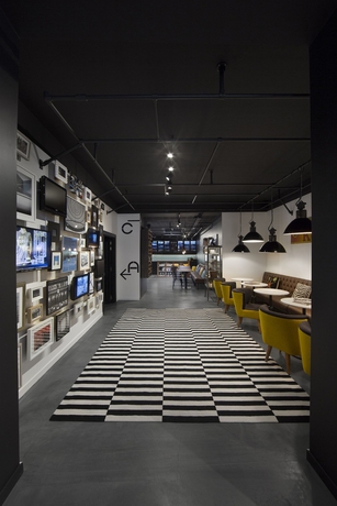 Imagen del bar/restaurante del Hotel Zoom. Foto 4