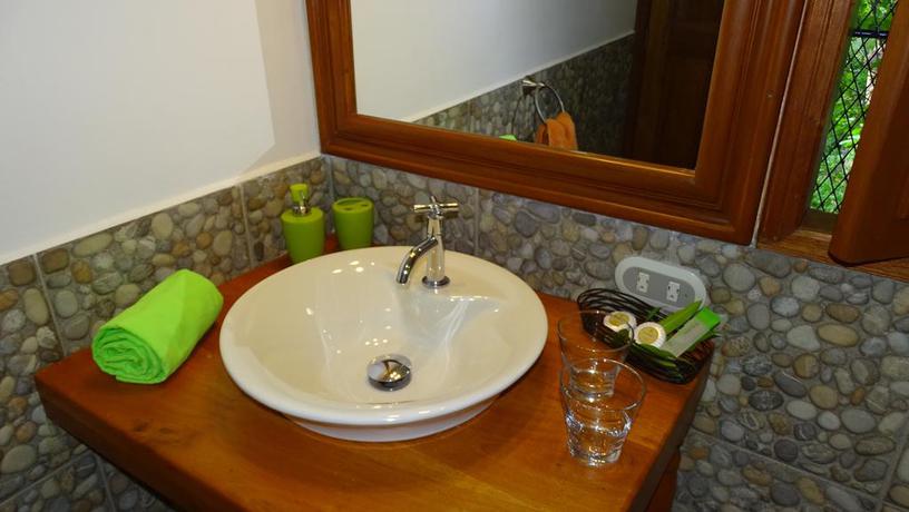 Imagen de la habitación del Hotel Zopango Orchids Island. Foto 8