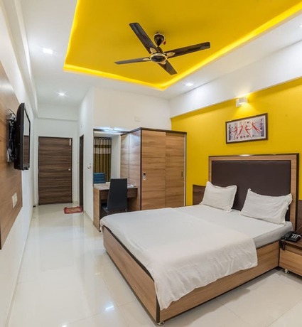 Imagen de la habitación del Hotel Zorba, Deesa. Foto 3