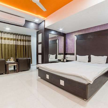 Imagen de la habitación del Hotel Zorba, Deesa. Foto 4