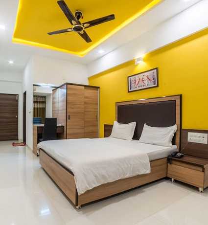 Imagen de la habitación del Hotel Zorba, Deesa. Foto 7