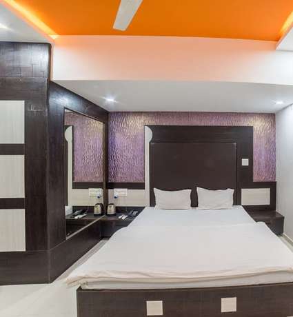 Imagen de la habitación del Hotel Zorba, Deesa. Foto 8