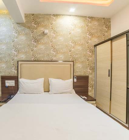 Imagen de la habitación del Hotel Zorba, Deesa. Foto 13