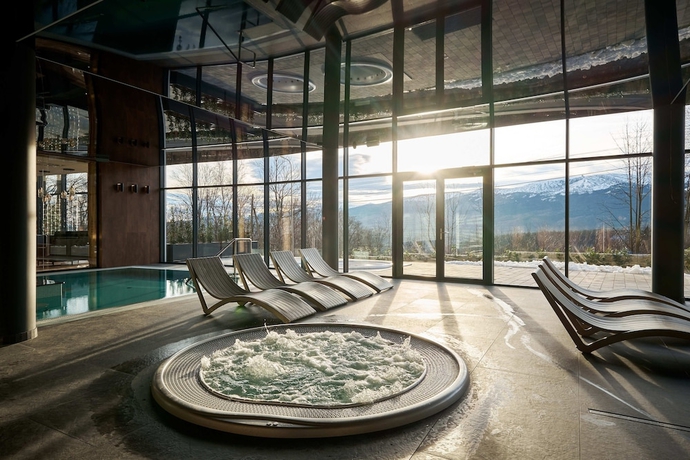 Imagen de la piscina del Hotel Złoty Horyzont Resort Szklarska Poręba. Foto 17