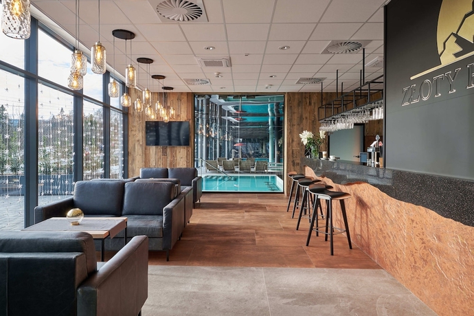 Imagen del bar/restaurante del Hotel Złoty Horyzont Resort Szklarska Poręba. Foto 6