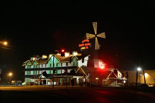 Imagen general del Hotel Złoty Młyn Majk&oacute;w. Foto 7
