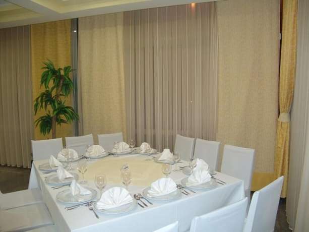 Imagen del bar/restaurante del Hotel Zovko. Foto 3