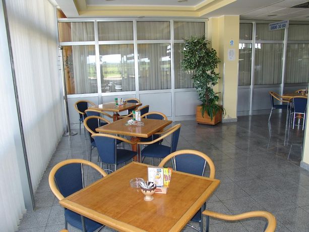 Imagen del bar/restaurante del Hotel Zovko. Foto 9