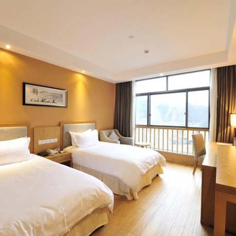 Imagen de la habitación del Hotel Ztg Mingting Thousand Island Lake. Foto 10