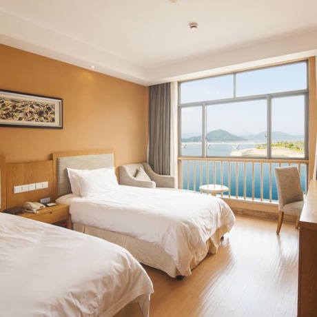 Imagen de la habitación del Hotel Ztg Mingting Thousand Island Lake. Foto 11