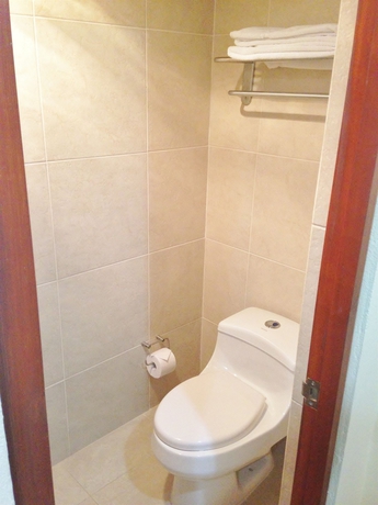 Imagen de la habitación del Hotel Zuana Beach Resort. Foto 5