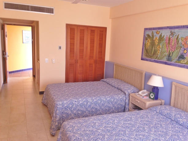 Imagen de la habitación del Hotel Zuana Beach Resort. Foto 6