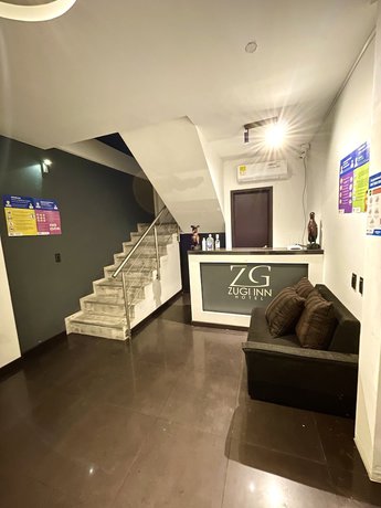 Imagen de los interiores del Hotel Zugi Inn. Foto 19