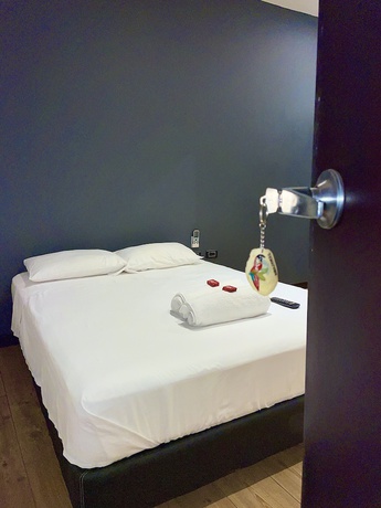 Imagen de la habitación del Hotel Zugi Inn. Foto 8
