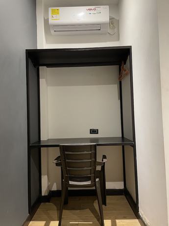 Imagen de la habitación del Hotel Zugi Inn. Foto 10