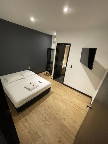 Imagen de la habitación del Hotel Zugi Inn. Foto 14