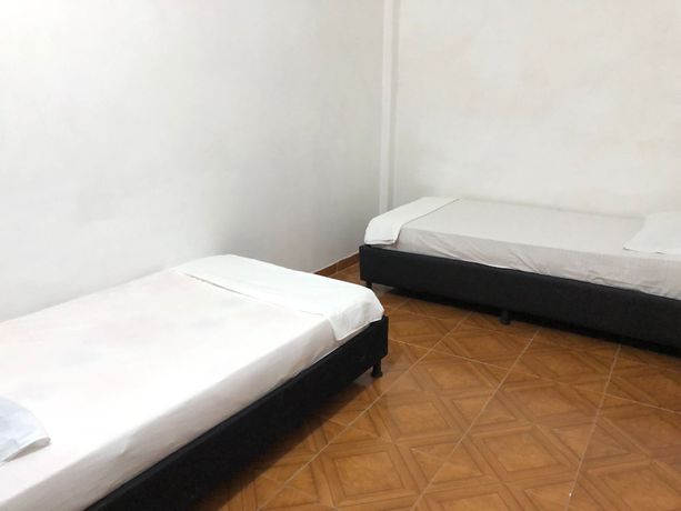 Imagen de la habitación del Hotel Zulan. Foto 12