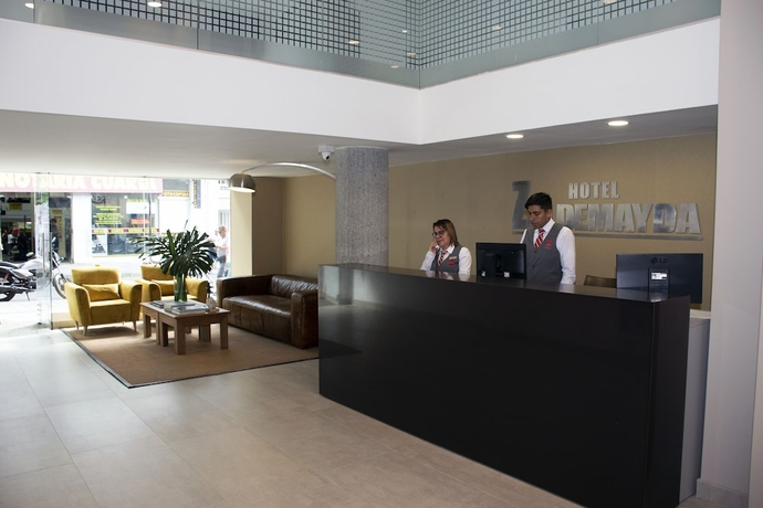 Imagen de los interiores del Hotel Zuldemayda. Foto 14