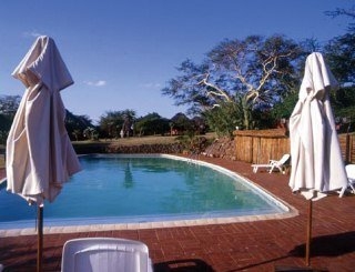 Imagen de la piscina del Hotel Zululand Safari Lodge. Foto 2