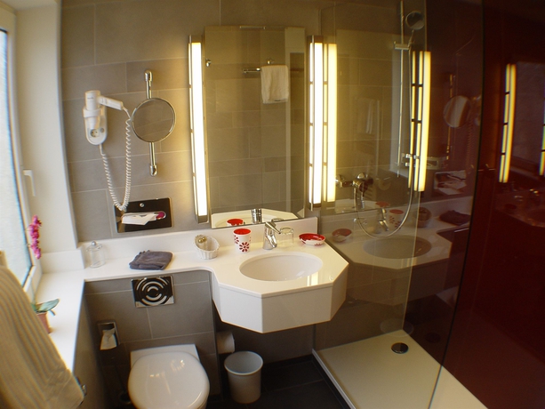 Imagen de la habitación del Hotel Zum Adler. Foto 5