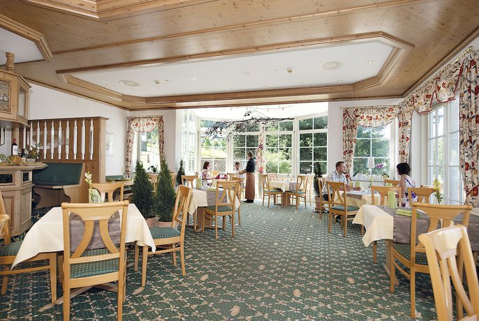 Imagen del bar/restaurante del Hotel Zum Baeren, Oberb&auml;renburg. Foto 9