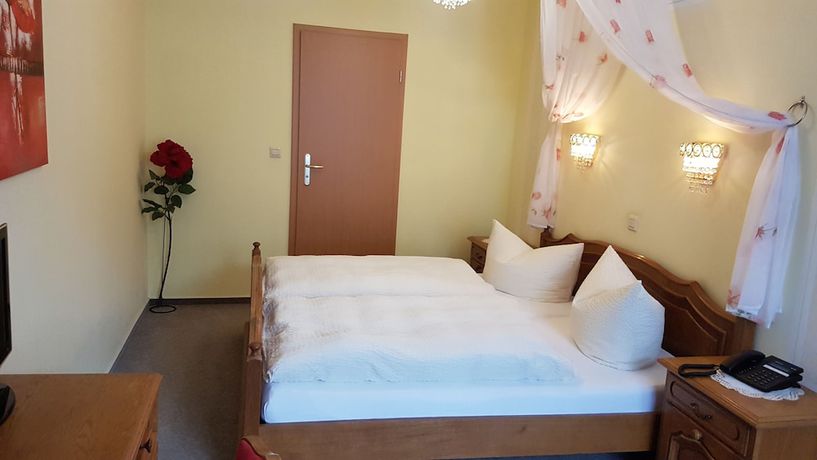 Imagen de la habitación del Hotel Zum B&uuml;rgergarten. Foto 2