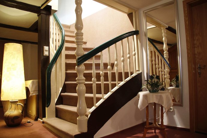 Imagen de los interiores del Hotel Zum B&uuml;rgergarten. Foto 20
