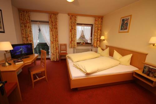 Imagen de la habitación del Hotel Zum Goldenen Hirsch. Foto 5