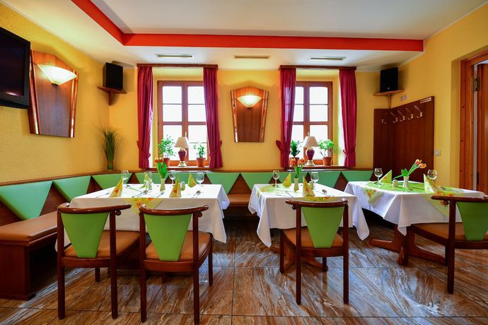 Imagen del bar/restaurante del Hotel Zum Goldenen L&ouml;wen, Cottbus. Foto 4