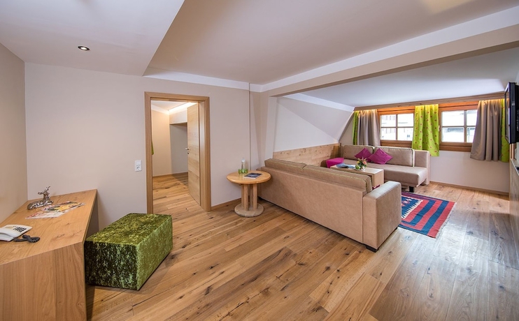 Imagen de la habitación del Hotel Zum Hirschen, Zell Am See . Foto 8