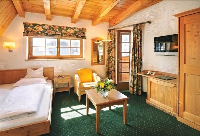 Imagen de la habitación del Hotel Zum Hirschen, Zell Am See . Foto 9